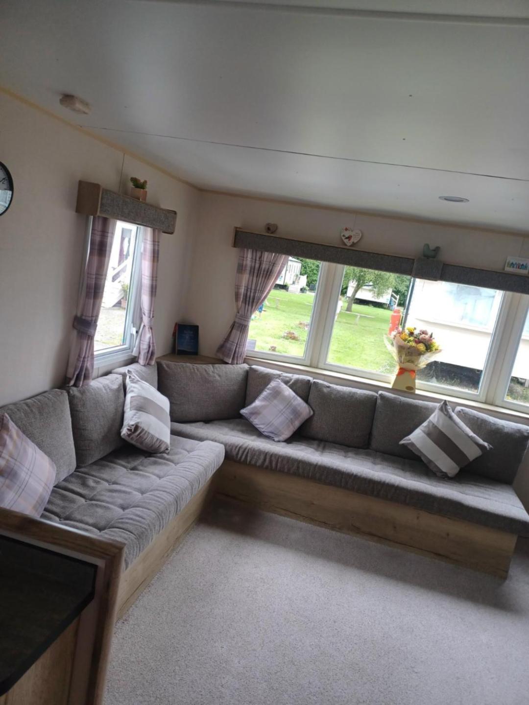 Ye Old'E Man Lake District Grange-Over-Sands Esterno foto